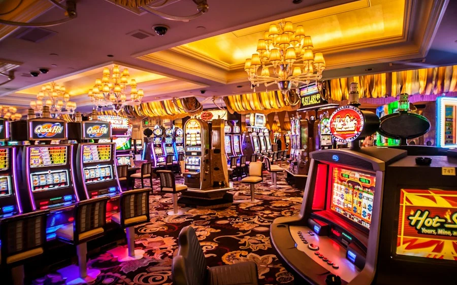 Casino Slot Machine Reels & Neon Jackpots